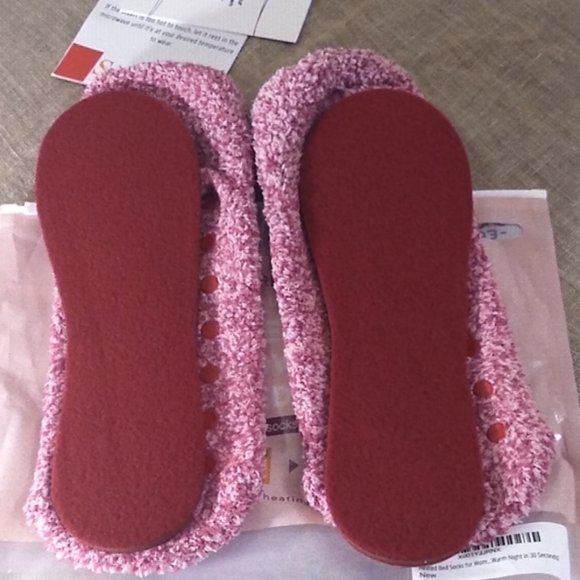 SNOOK EASE HEATED BED SOCKS WITH MICROWAVEABLE HEATED INSERTS- BRAND NEW SEALED - Picture 2 of 4